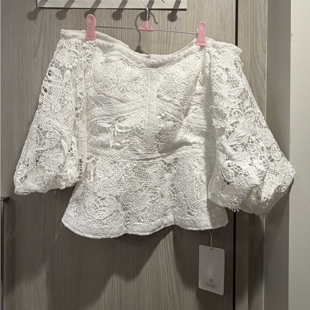 Brand New with Tag MOTF Premium Lace Off the Shoulder Top - Picture 8 of 9